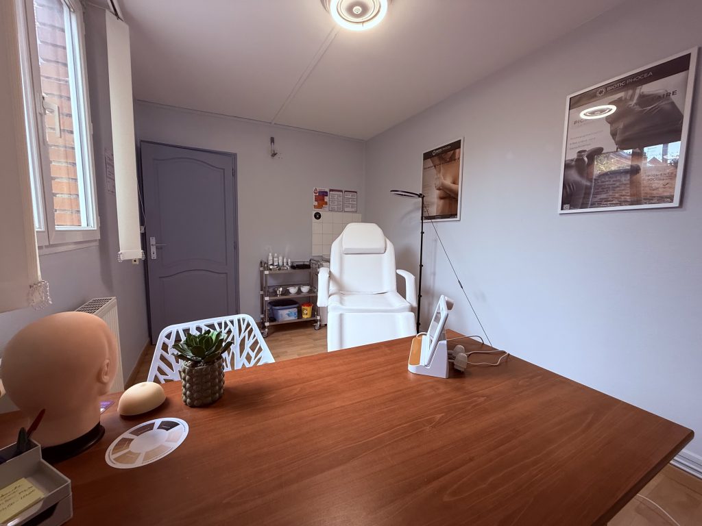 Intérieur du cabinet Anséa de dermopigmentation et de restructuration du regard.
